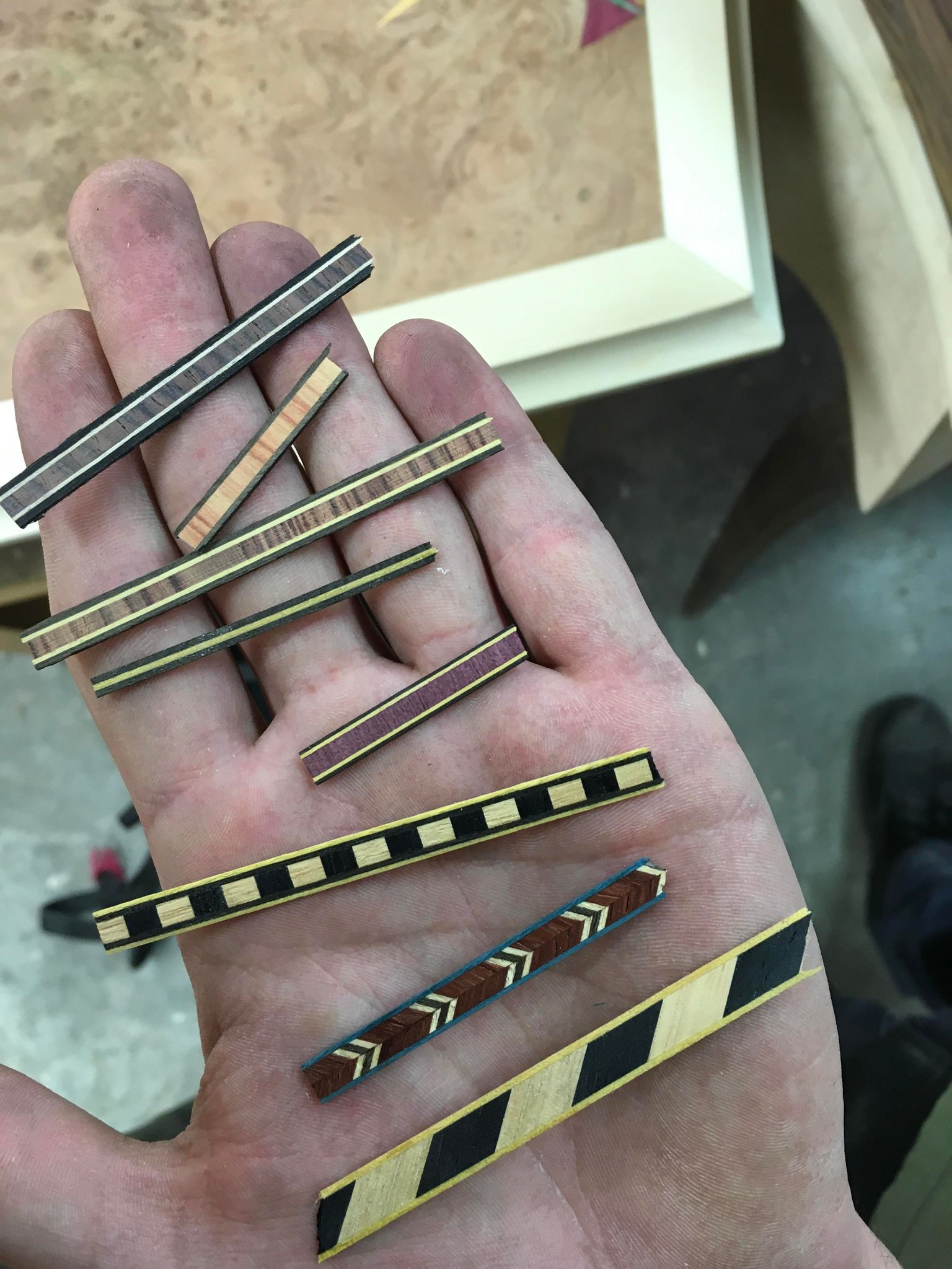 lamelles marqueterie par Blandine ébéniste de boisenbois