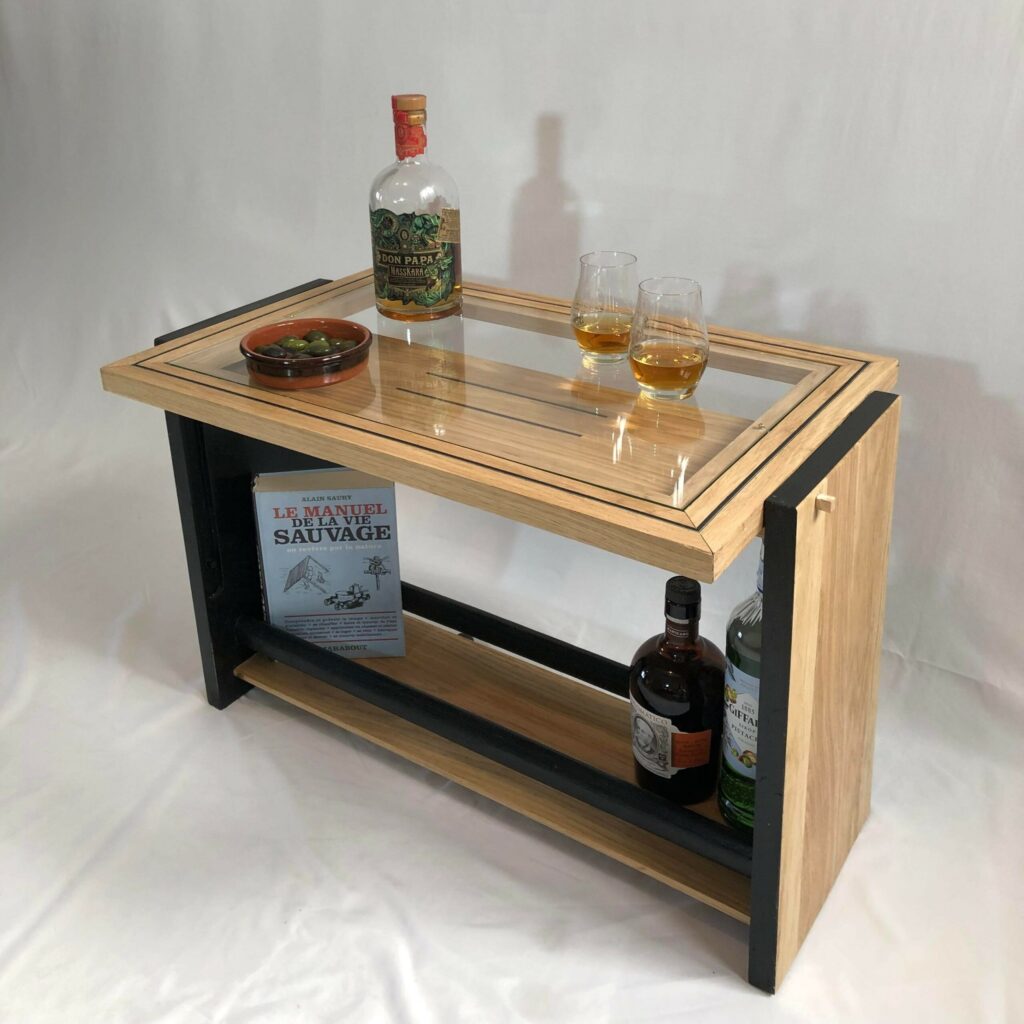 table basse par Blandine ébéniste de boisenbois